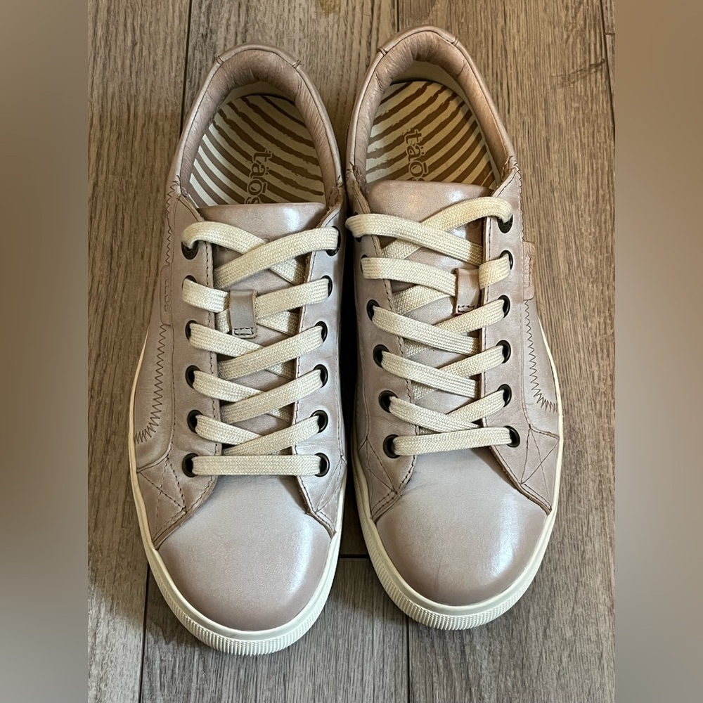 Taos Women's Leather Sneakers